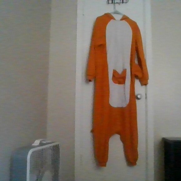 kangaroo onesie - Picture 2 of 3